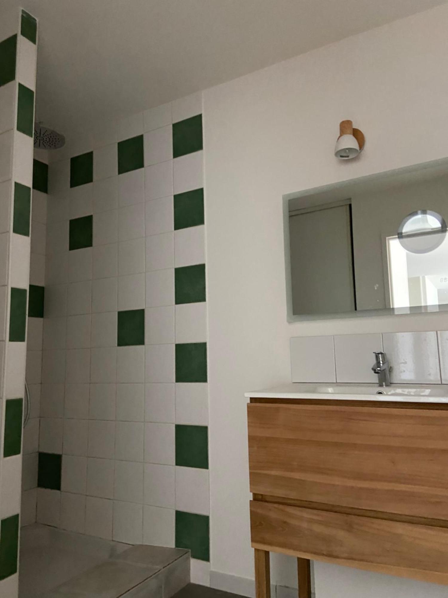 Maison, Canal Du Midi Piscine Homps  Zewnętrze zdjęcie